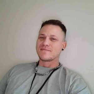 Meet your Posher, Adam